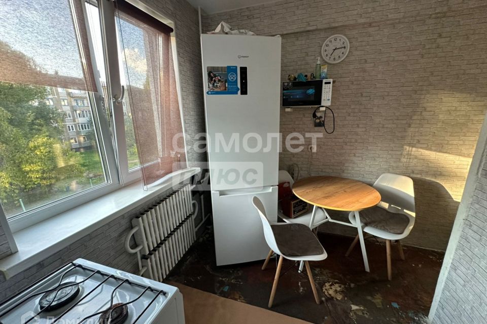 Продаётся 3-комнатная квартира, 58.4 м²