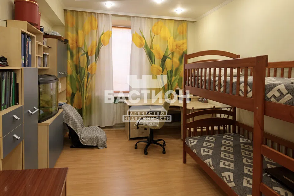 Продаётся 3-комнатная квартира, 76 м²