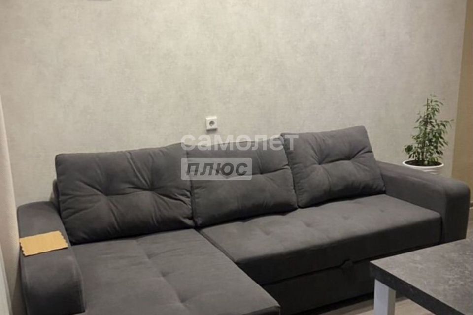 Продаётся 1-комнатная квартира, 54 м²
