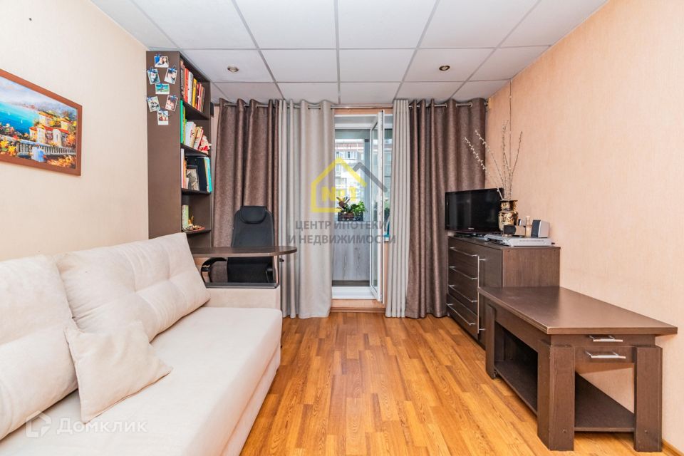 Продаётся 2-комнатная квартира, 43.8 м²