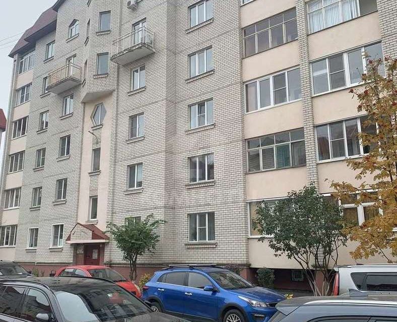 Продаётся 4-комнатная квартира, 118 м²