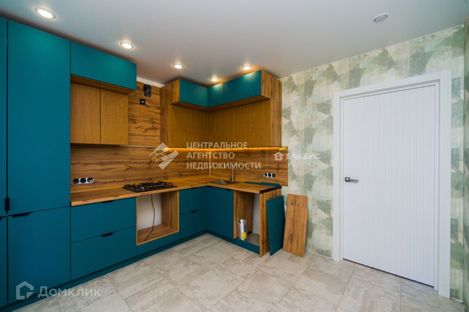 Продаётся 2-комнатная квартира, 62 м²