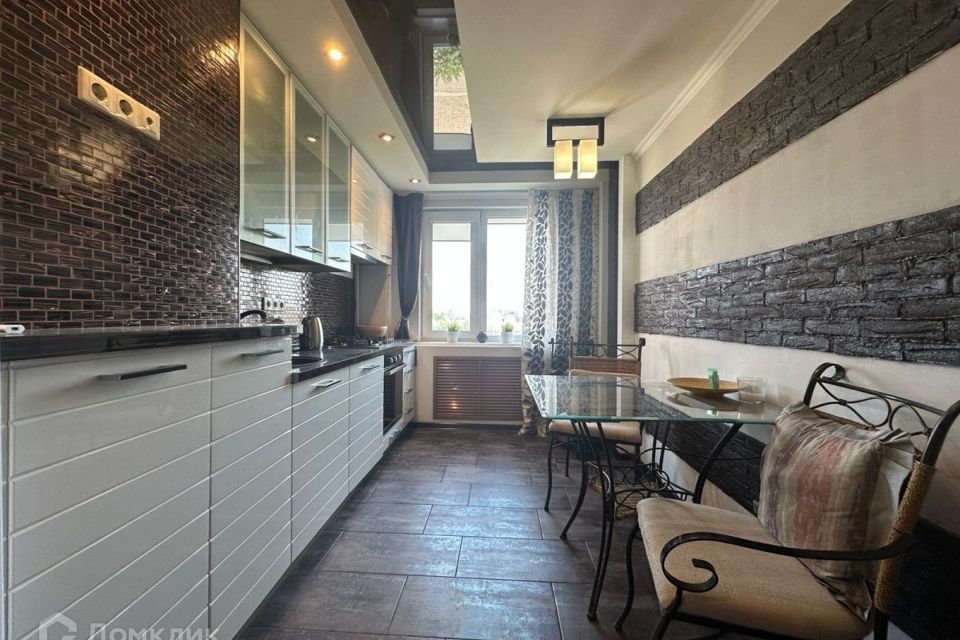 Продаётся 2-комнатная квартира, 52.5 м²