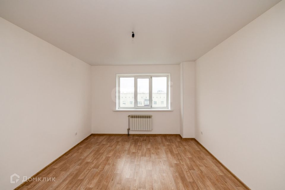 Продаётся 1-комнатная квартира, 54.1 м²
