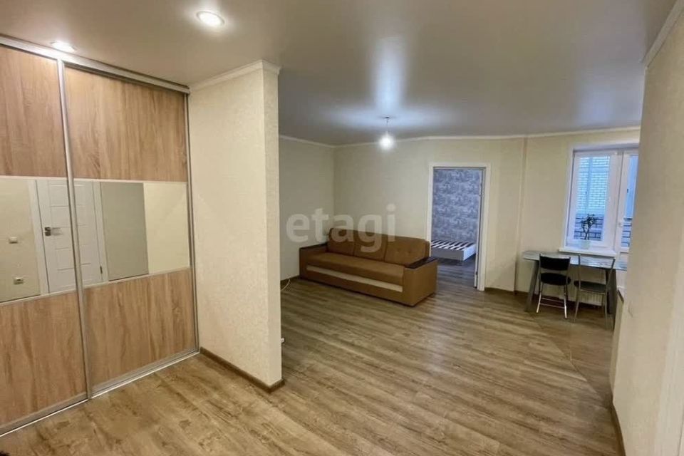 Продаётся 1-комнатная квартира, 41 м²