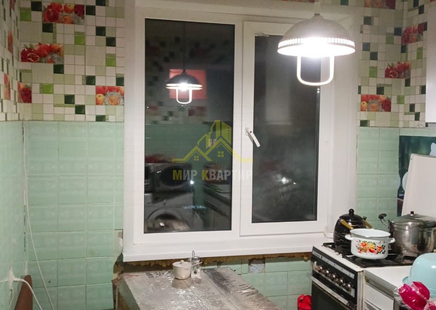Продаётся 4-комнатная квартира, 60.7 м²