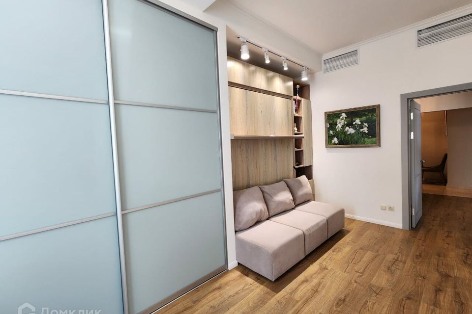 Продаётся 3-комнатная квартира, 113 м²