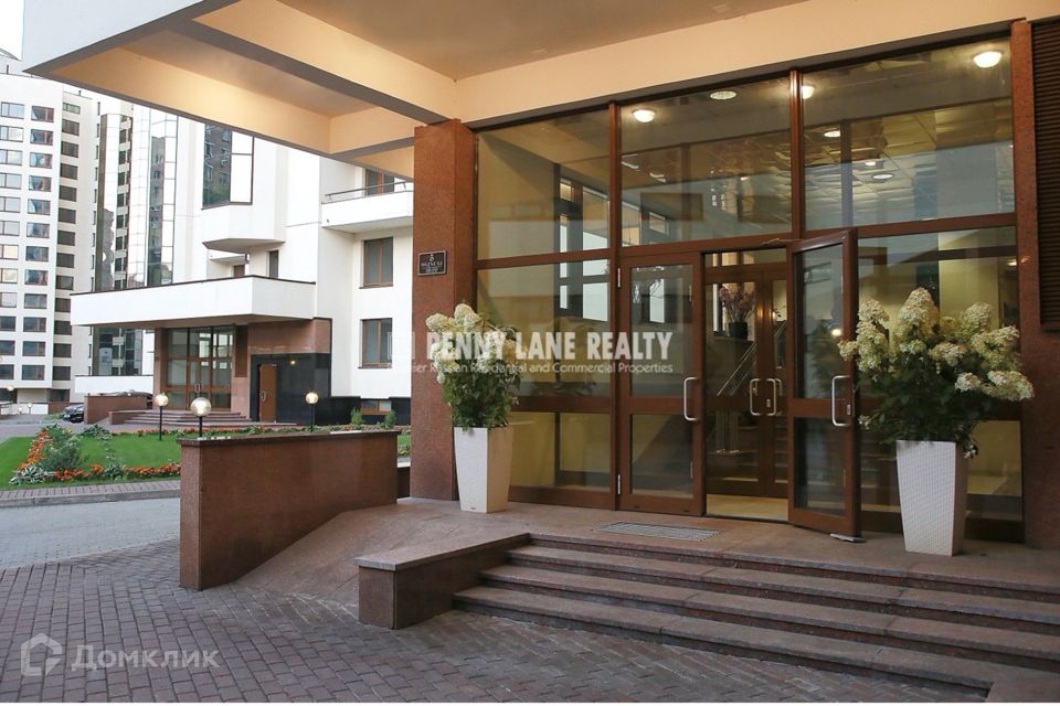 Продаётся 2-комнатная квартира, 121.9 м²