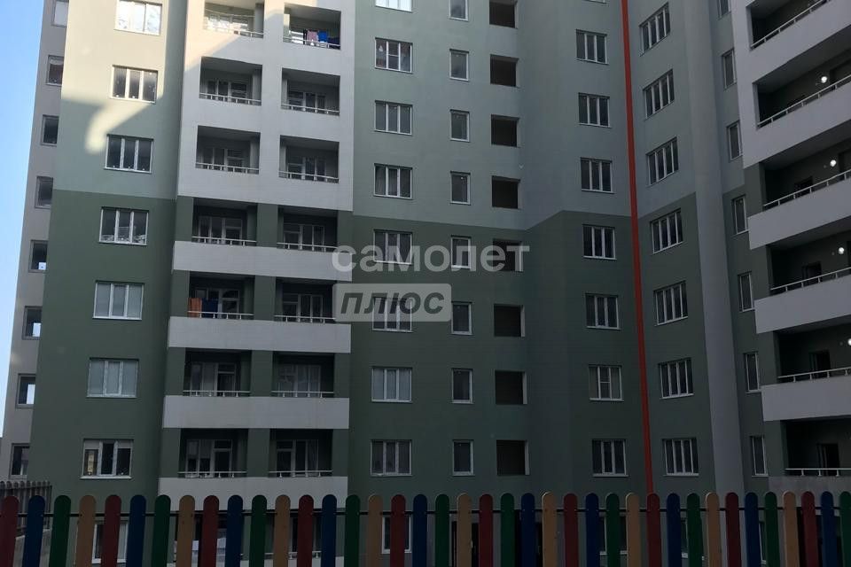 Продаётся 3-комнатная квартира, 108.3 м²