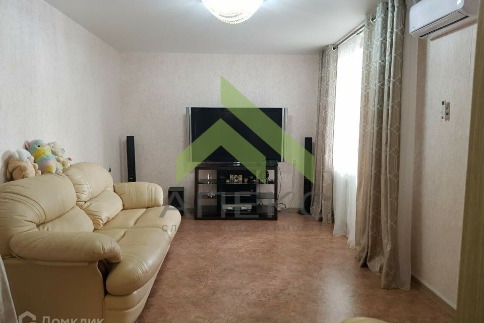 Продаётся 2-комнатная квартира, 61.8 м²