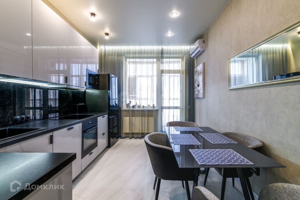 Продаётся 3-комнатная квартира, 116.5 м²