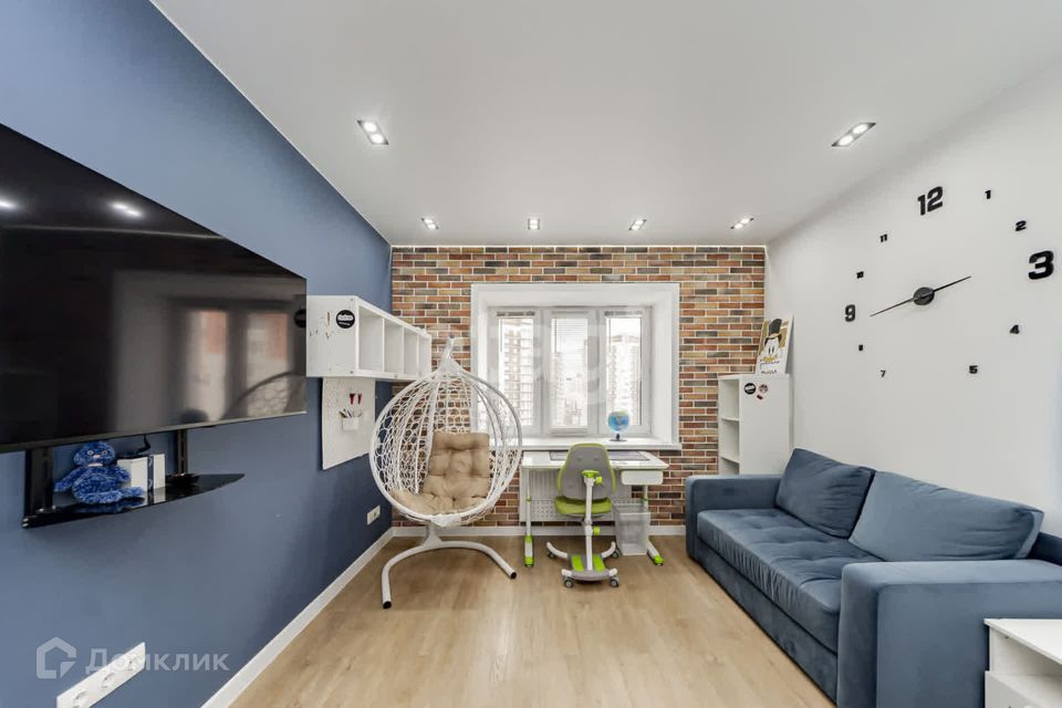 Продаётся 3-комнатная квартира, 115.3 м²