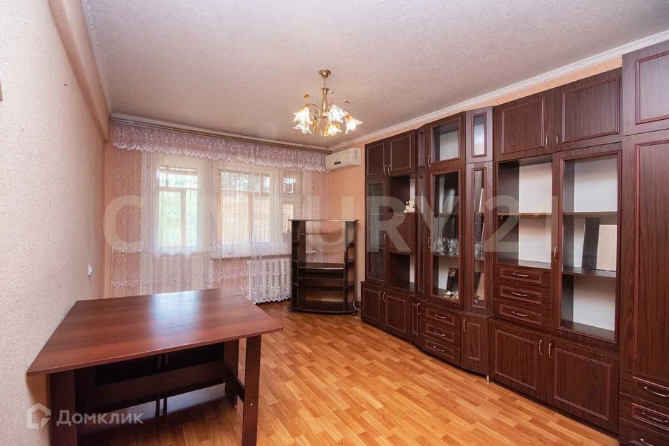 Продаётся 2-комнатная квартира, 42.3 м²