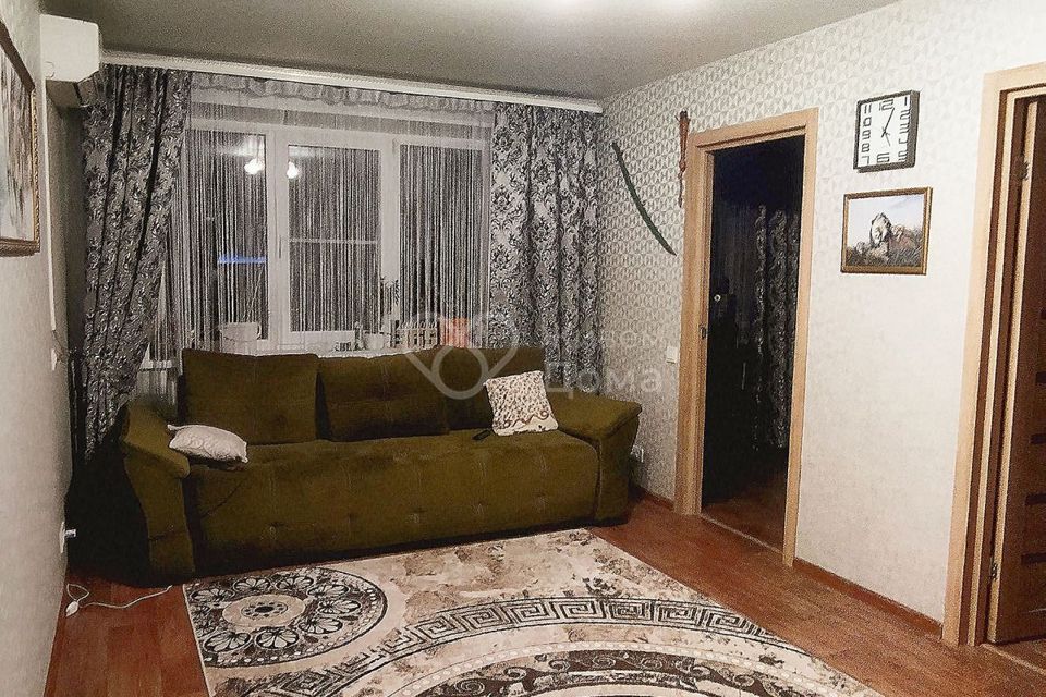 Продаётся 4-комнатная квартира, 61.4 м²