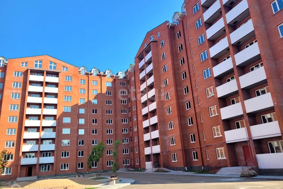 Продаётся 2-комнатная квартира, 74.8 м²