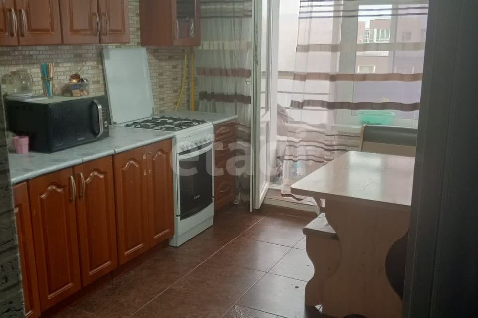 Продаётся 2-комнатная квартира, 65 м²