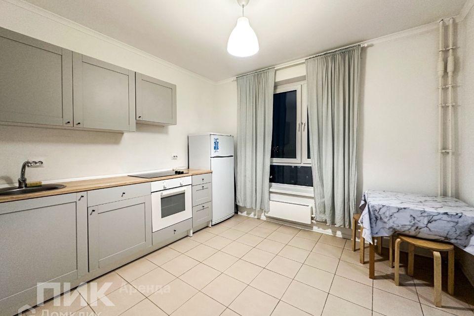 Сдаётся 2-комнатная квартира, 68.6 м²