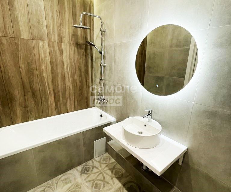 Продаётся 1-комнатная квартира, 43 м²