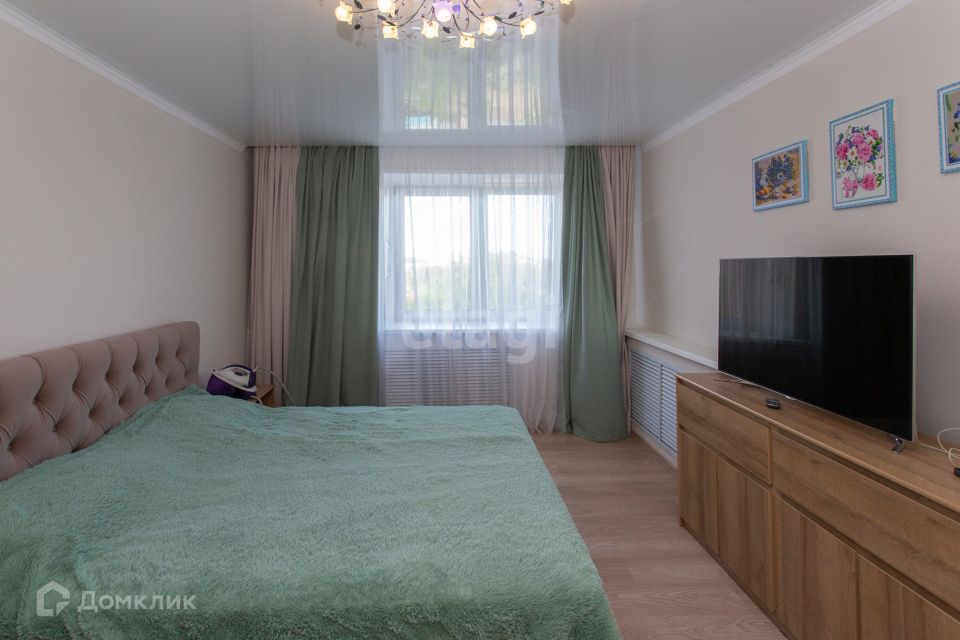 Продаётся 4-комнатная квартира, 101.1 м²