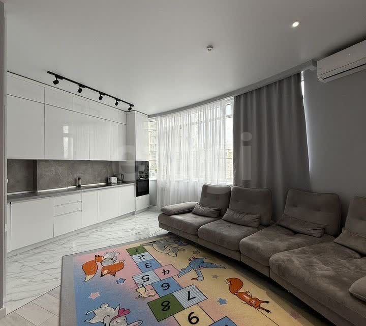 Продаётся 3-комнатная квартира, 79.3 м²