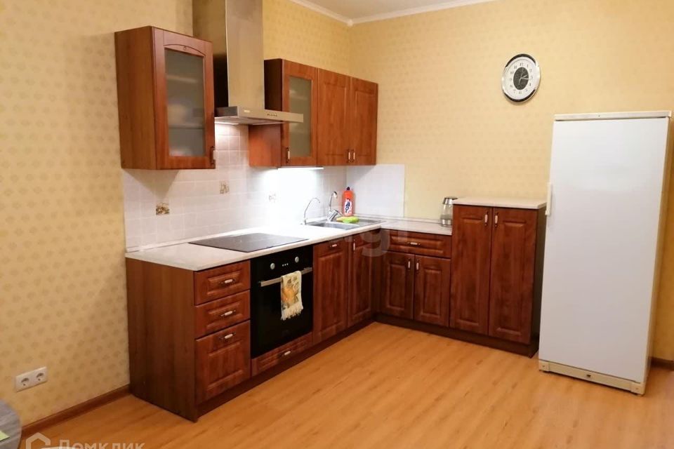 Сдаётся 1-комнатная квартира, 56 м²