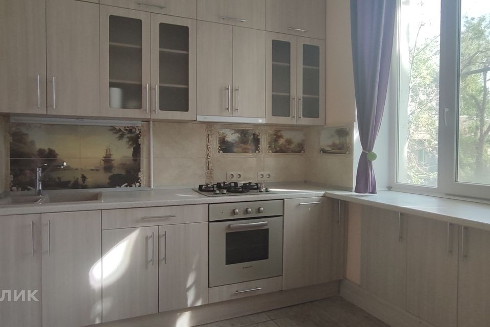Продаётся 3-комнатная квартира, 74.5 м²
