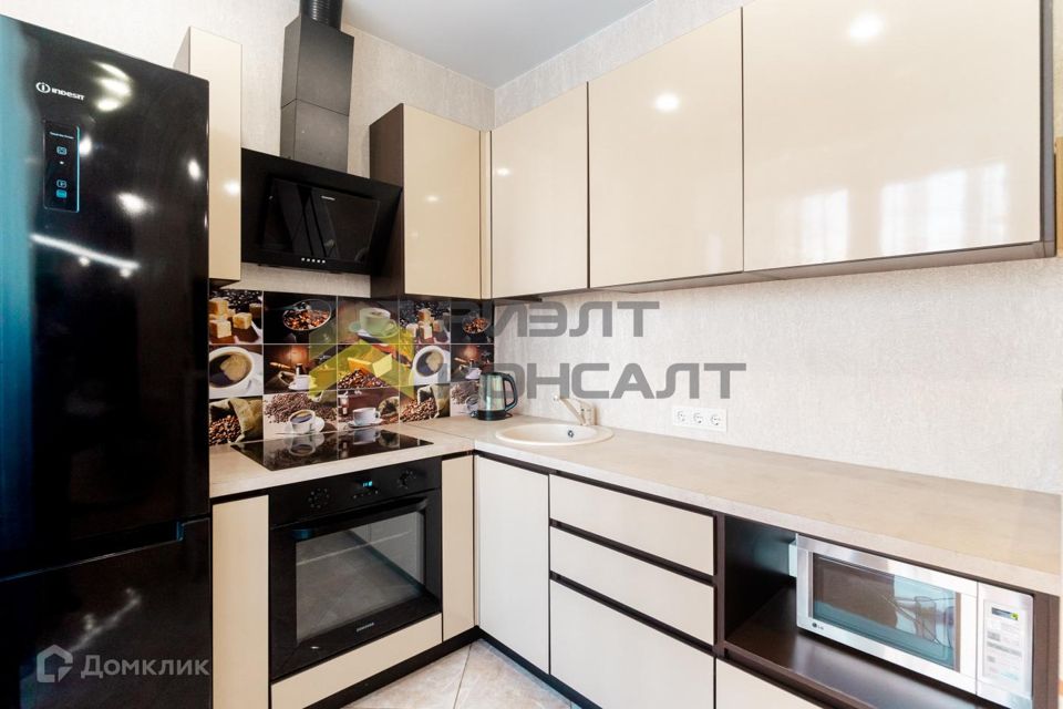 Продаётся 2-комнатная квартира, 63.8 м²