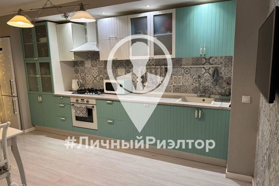 Сдаётся 2-комнатная квартира, 72 м²