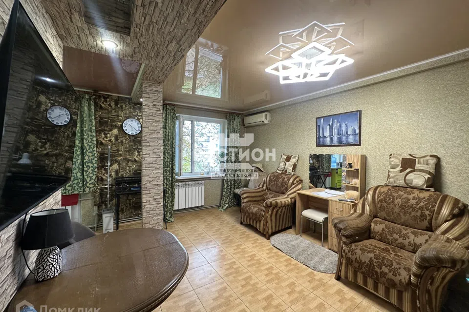 Продаётся 4-комнатная квартира, 66.6 м²