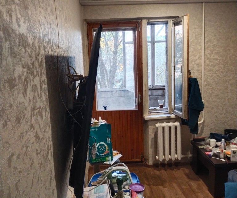 Продаётся 4-комнатная квартира, 70 м²