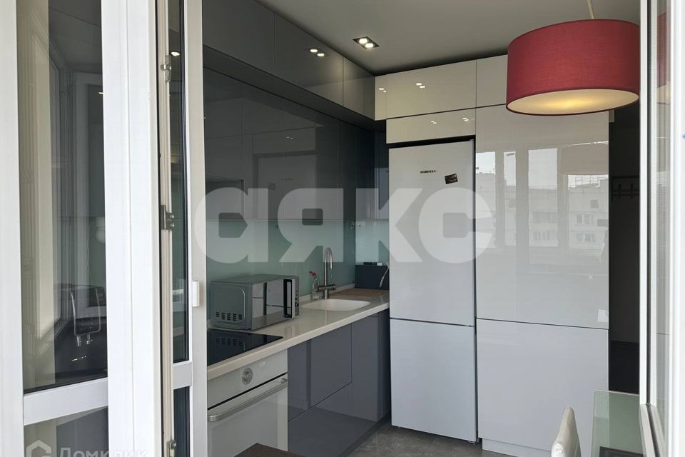 Продаётся 1-комнатная квартира, 42 м²
