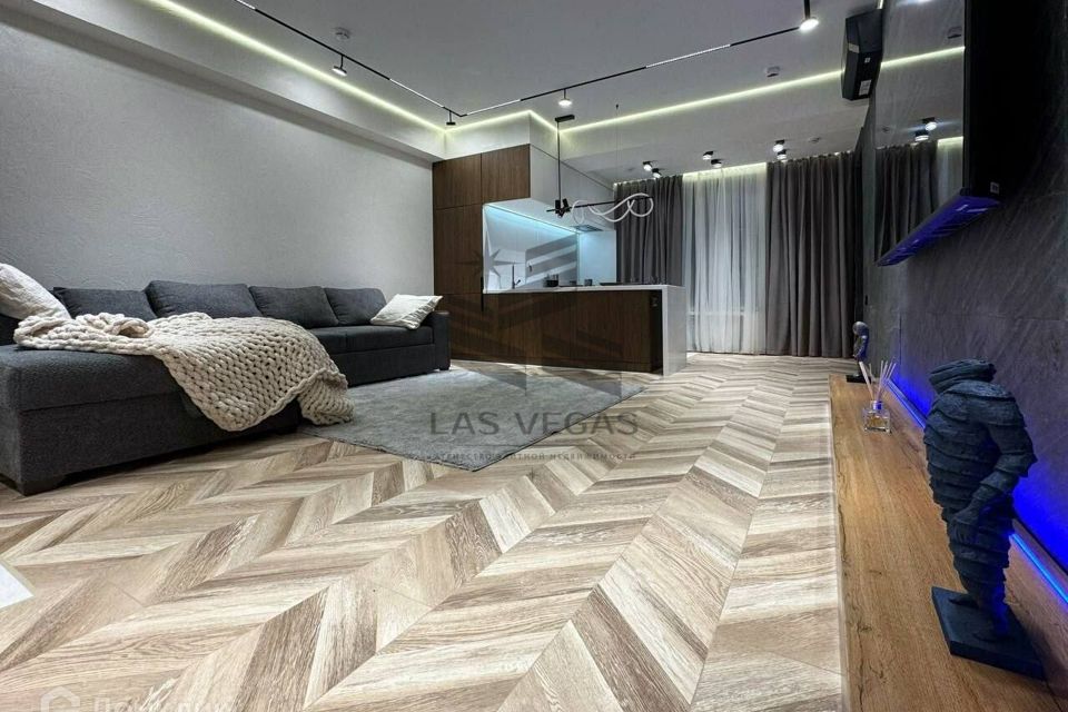 Сдаётся 2-комнатная квартира, 56 м²