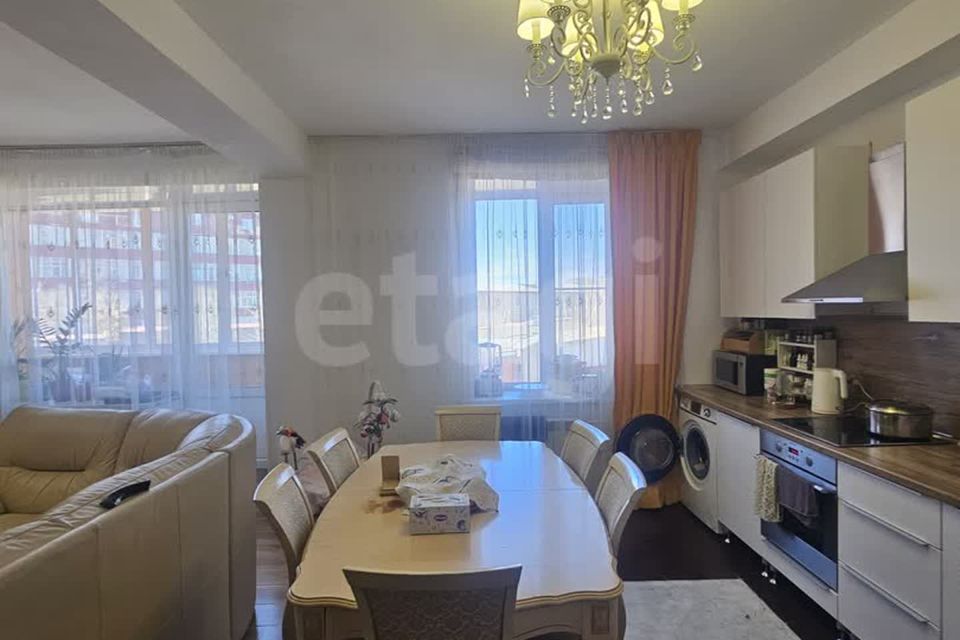 Продаётся 3-комнатная квартира, 75.8 м²