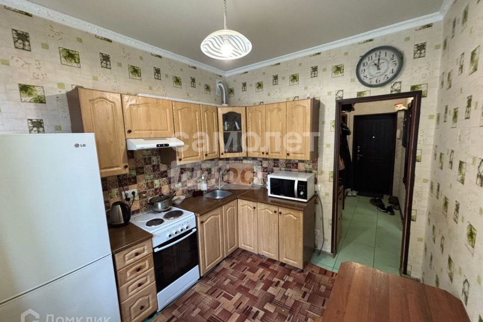 Продаётся 1-комнатная квартира, 38 м²