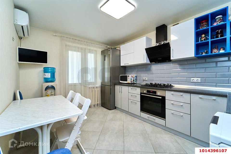 Продаётся 2-комнатная квартира, 63 м²