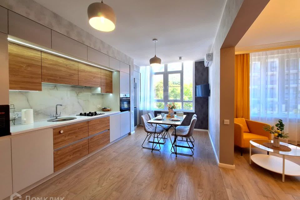 Продаётся 2-комнатная квартира, 58.8 м²