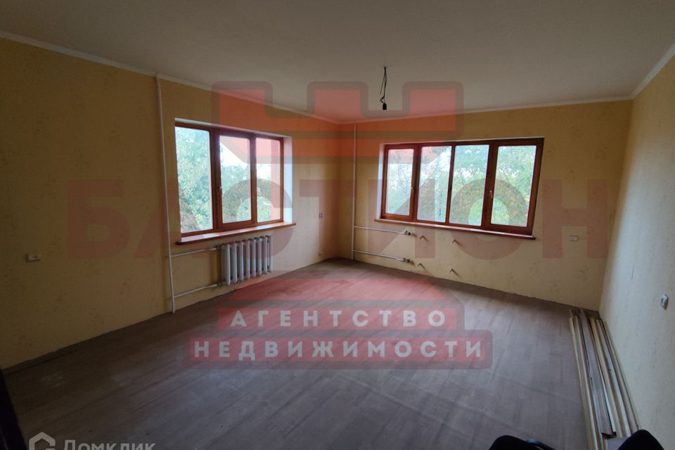 Продаётся 3-этажный дом, 360 м²