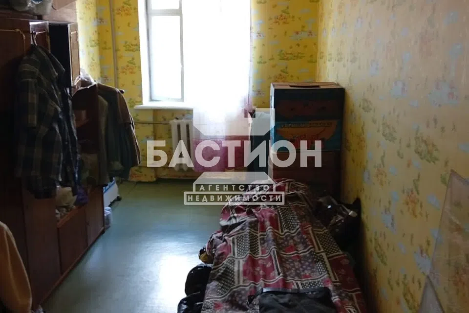 Продаётся 3-комнатная квартира, 55.9 м²