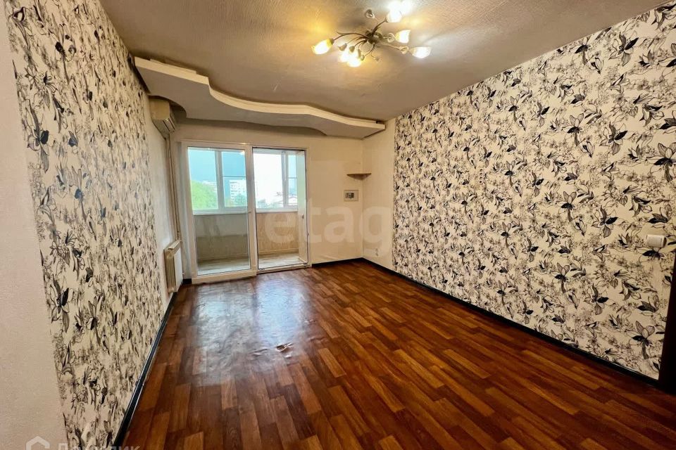 Продаётся 2-комнатная квартира, 55.6 м²