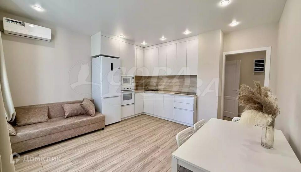 Продаётся 1-комнатная квартира, 42 м²