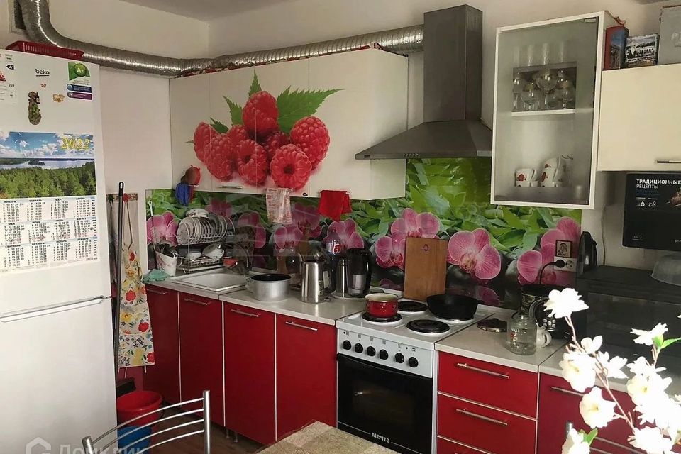 Продаётся 2-комнатная квартира, 57 м²