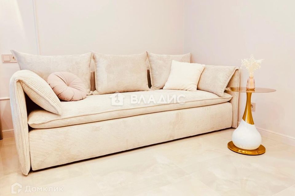Продаётся 1-комнатная квартира, 42 м²