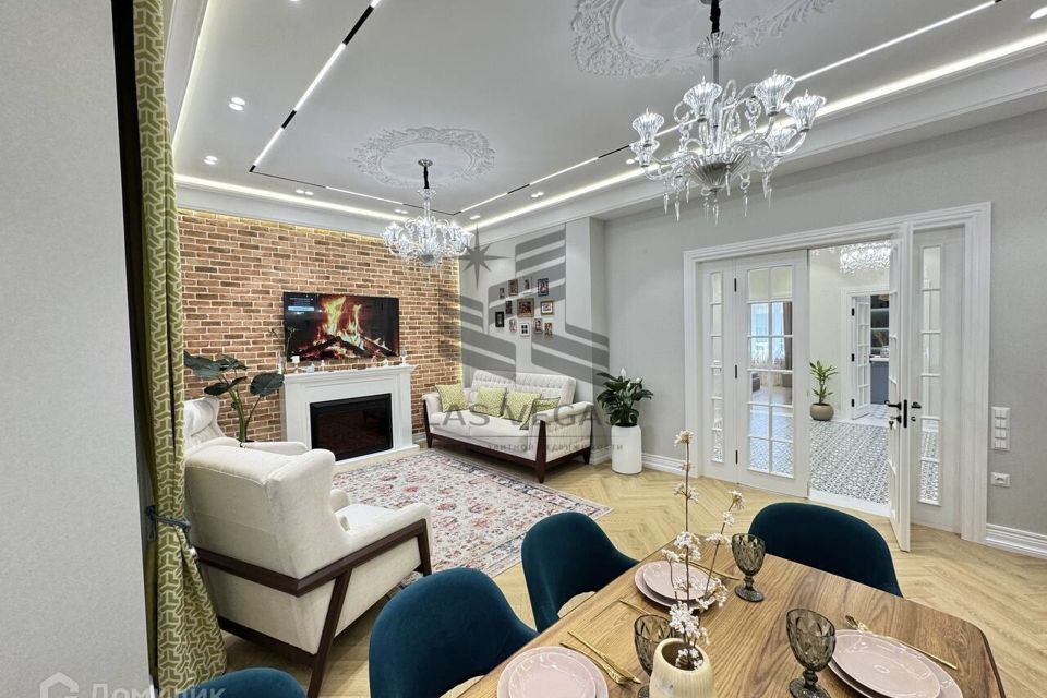 Сдаётся 5-комнатная квартира, 180 м²