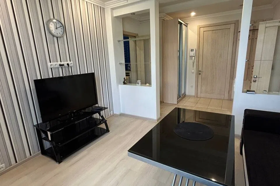 Сдаётся 2-комнатная квартира, 65 м²