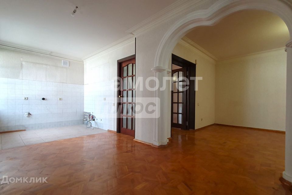 Продаётся 4-комнатная квартира, 126 м²