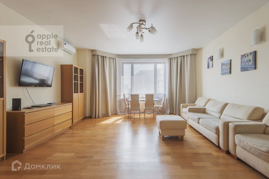 Сдаётся 4-комнатная квартира, 140 м²