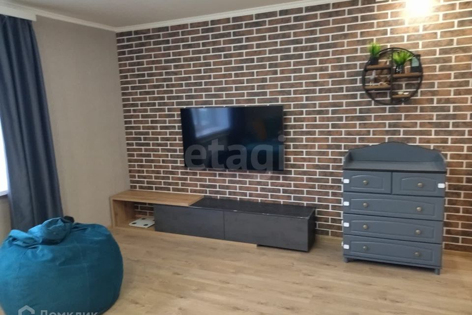 Продаётся 2-комнатная квартира, 67.8 м²