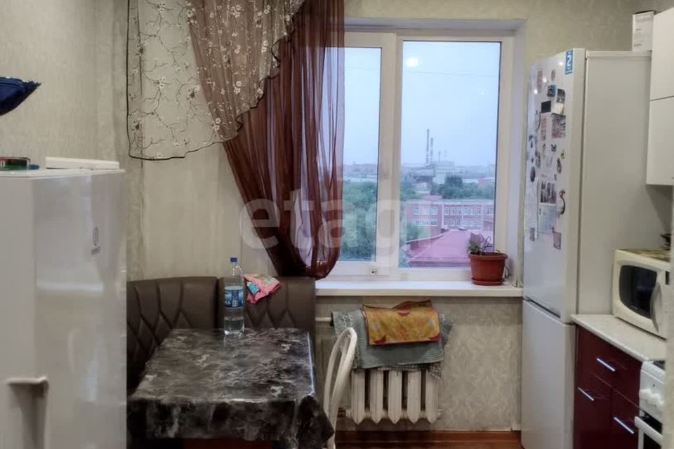 Продаётся 3-комнатная квартира, 49.4 м²