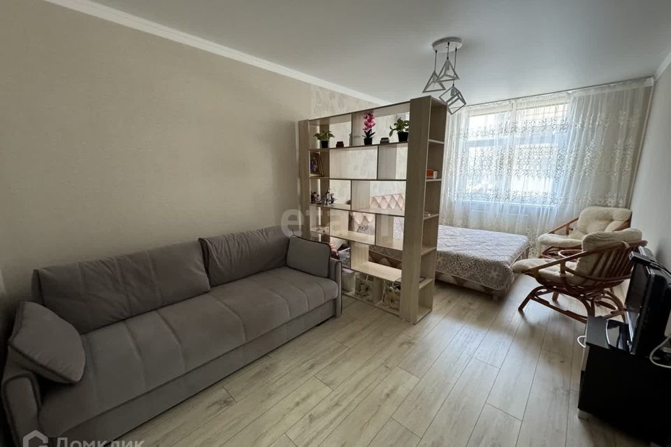 Продаётся 1-комнатная квартира, 43.8 м²