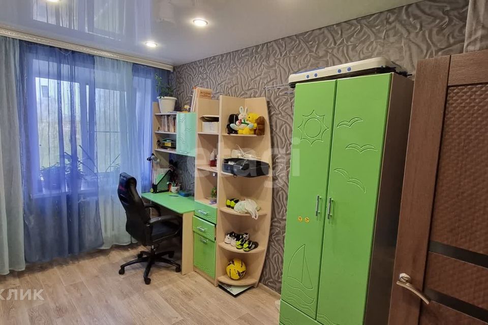 Продаётся 3-комнатная квартира, 57.6 м²